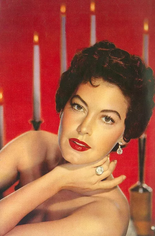 Ava Gardner — celebrity birth chart